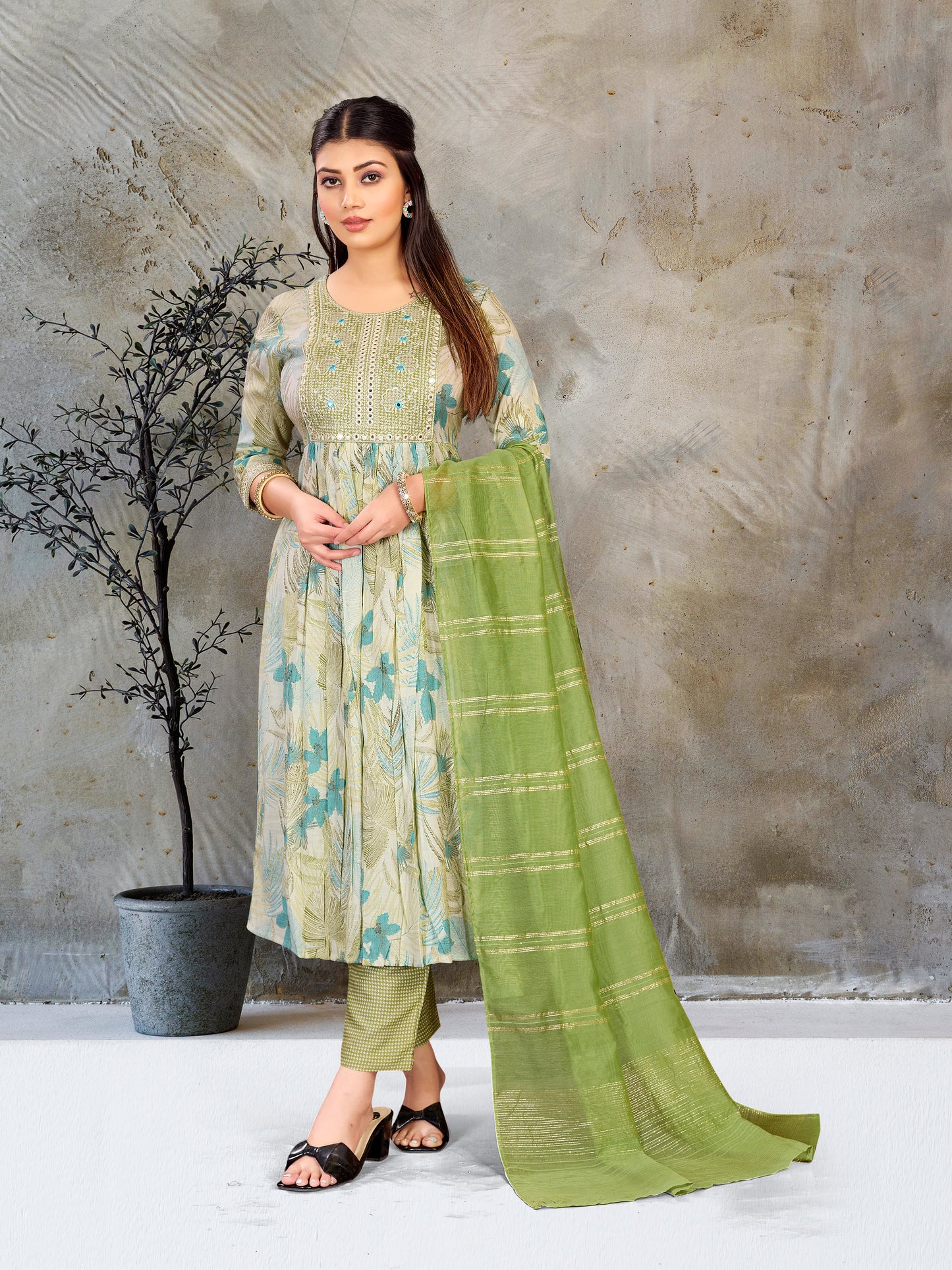 Anarakli Women Kurta With Pant & Dupatta set So Beautiful Embroidery Work Perfect Fit And Party  & Casual Wear