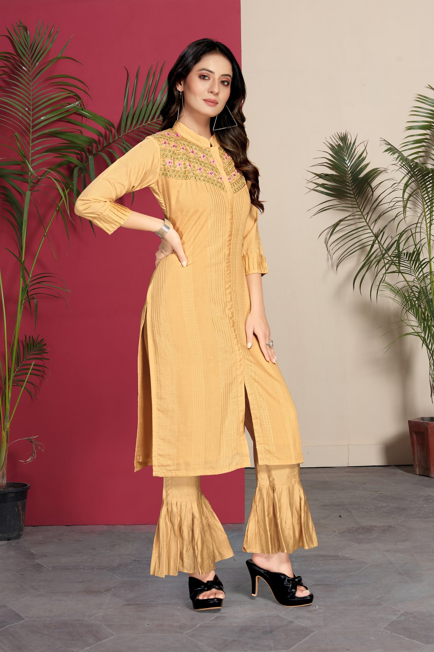 Women's Fabric Silk Embroidery Kurta Set Printed Heavy Kurti with Pants and